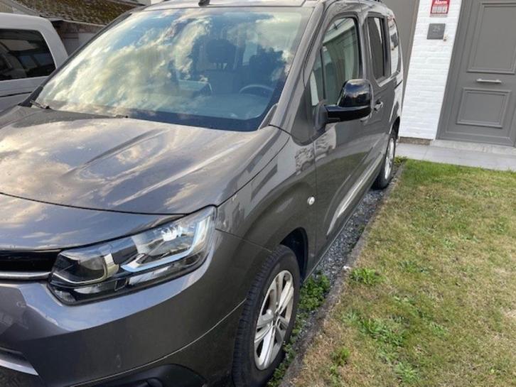 Toyota ProAce City Verso 1.2 MPV, Auto's, Toyota, Particulier, ProAce, ABS, Achteruitrijcamera, Adaptieve lichten, Airbags, Airconditioning