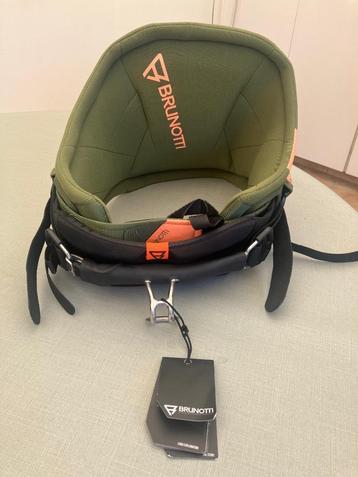 Brunotti Defence trapeze beschikbaar voor biedingen