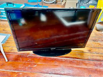 TV Samsung 32" pouces / UE32D4003BW