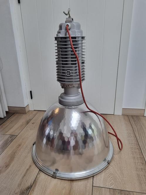 Zumtobel Staff Industriële lampen - 4 stuks, Huis en Inrichting, Lampen | Hanglampen, Gebruikt, 75 cm of meer, Glas, Metaal, Ophalen