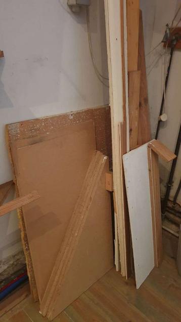 5 driehoekige MDF panelen voor schabben 72 x 47 x 84 x 2cm beschikbaar voor biedingen