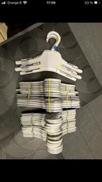 Lot de 34 cintres pour vêtements bébé, Enlèvement, Comme neuf