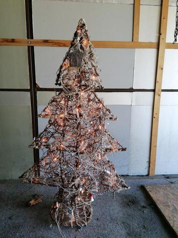 kerstboom beschikbaar voor biedingen
