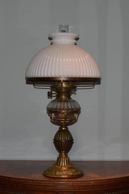 Grote antieke petroleumlamp - Periode 1870-1900, Antiquités & Art, Antiquités | Éclairage, Enlèvement ou Envoi