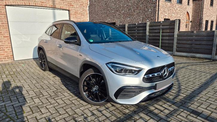 Mercedes-Benz GLA250e FULL OPT AMG/sport/360/Pano/HUD/20"LMV, Auto's, Mercedes-Benz, Particulier, GLA, 360° camera, ABS, Achteruitrijcamera