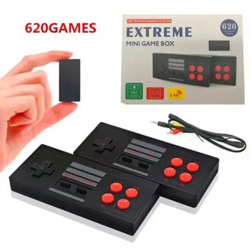 Retro gameconsole - 620 ingebouwde games - Twee controllers beschikbaar voor biedingen