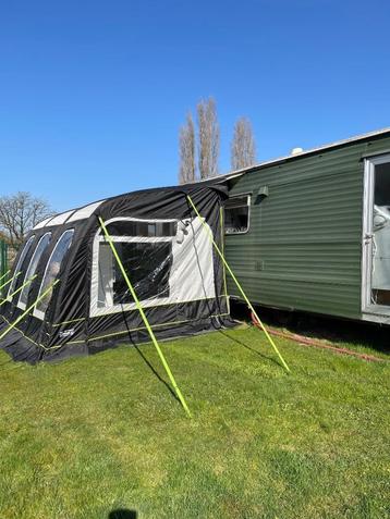 Voortent Obelink Viera beschikbaar voor biedingen