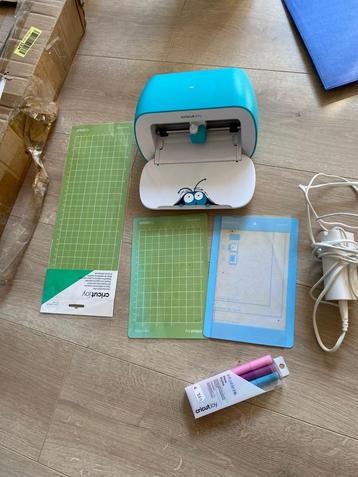  Cricut Joy + Extra's - Zo Goed Als Nieuw!  beschikbaar voor biedingen
