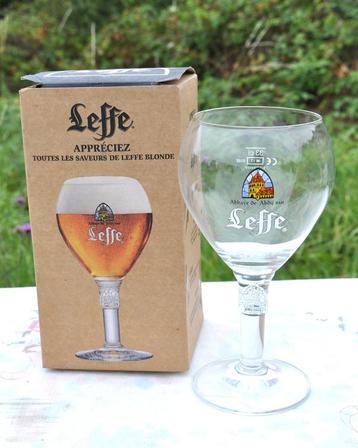 verre a biere leffe neuf de 33 cl  beschikbaar voor biedingen