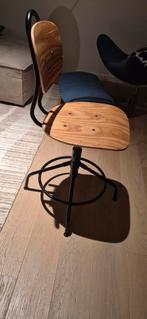 Houten bureaustoel, Huis en Inrichting, Barkrukken, Ophalen