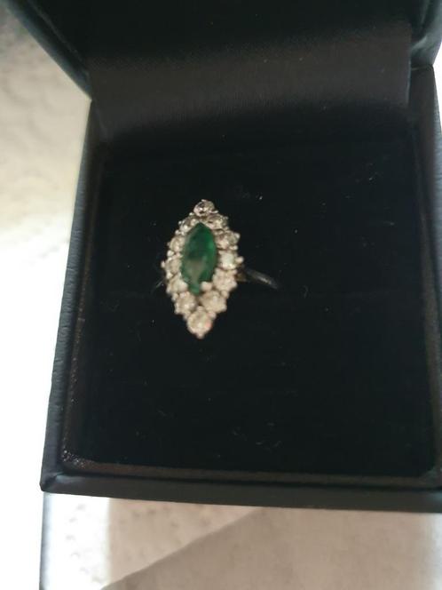 Bague 18k or blanc émeraude marquise et diamants., Handtassen en Accessoires, Ringen, Zo goed als nieuw, Wit, Goud, Ophalen