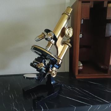 Microscoop, Messing , vrgprs : 695 € beschikbaar voor biedingen