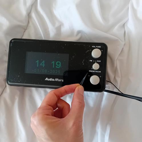 Radio réveil DAB, Elektronische apparatuur, Wekkers, Zo goed als nieuw, Ophalen