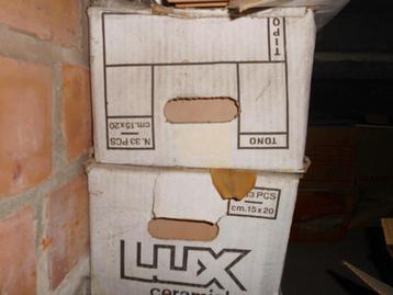 wandtegels faience 15 op 20 cm beschikbaar voor biedingen