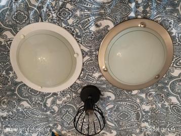 TE KOOP PLAFONDLAMP. MUURSPOT beschikbaar voor biedingen