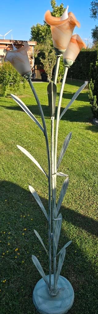 Vintage vloerlamp voor decoratie in metaal  beschikbaar voor biedingen
