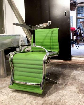 Eames bureaustoelen, editie Herman Miller  beschikbaar voor biedingen