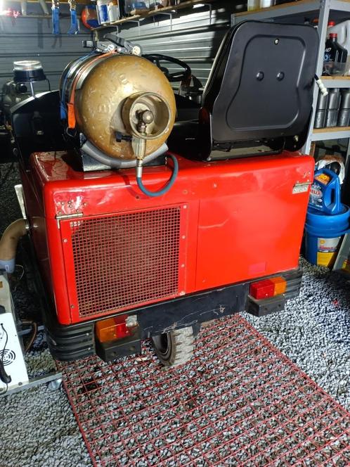 Lot de 2 x balayeuse de voirie et d un véhicule nettoyeur ha, Tuin en Terras, Hogedrukreinigers, Gebruikt, Met regelbare waterdruk