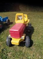3 speelgoed tractors, 2 Mercedes auto's op batt+1trampoline, Ophalen, Zo goed als nieuw