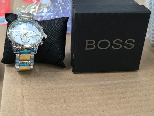 Tweekleurig dameshorloge - Hugo Boss-stijl, nieuw met doos, Handtassen en Accessoires, Horloges | Dames, Zo goed als nieuw, Goud