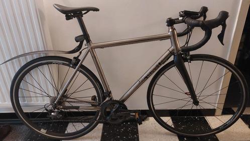 Vélo de course J Guillem Titane T54 M Ultegra*****, Vélos & Vélomoteurs, Vélos | Vélos de course, Comme neuf, Hommes, Plus de 20 vitesses