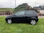 Volkswagen Polo sedan 1.2i Black édition / Garantie 12m., Stof, Gebruikt, Zwart, 1198 cc