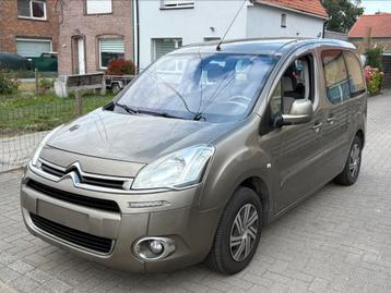 Citroën Berlingo 1.6 Benzine Airco Trekhaak 5 zetels beschikbaar voor biedingen