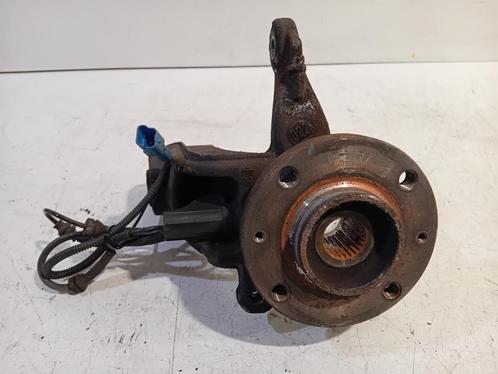 WIELNAAF LINKS VOOR Citroën C4 Cactus (0B / 0P), Auto-onderdelen, Remmen en Aandrijving, Citroën, Gebruikt