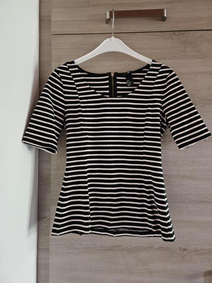 Blouse habillée H&M rayée noir et blanc taille S, Kleding | Dames, Blouses en Tunieken, Zo goed als nieuw, Maat 36 (S), Overige kleuren