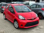 Toyota // Aygo, Auto's, Voorwielaandrijving, Euro 5, 50 kW, Zwart