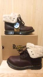 Dr Martens Kolbert leren tassen P. 41/42 nieuw, Kleding | Dames, Schoenen, Bruin, Lage of Enkellaarzen, Nieuw, Ophalen of Verzenden