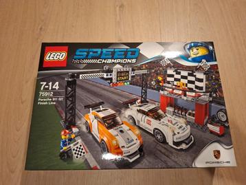 LEGO 75912 Speed Champions Porsche 911 GT Finish Line beschikbaar voor biedingen