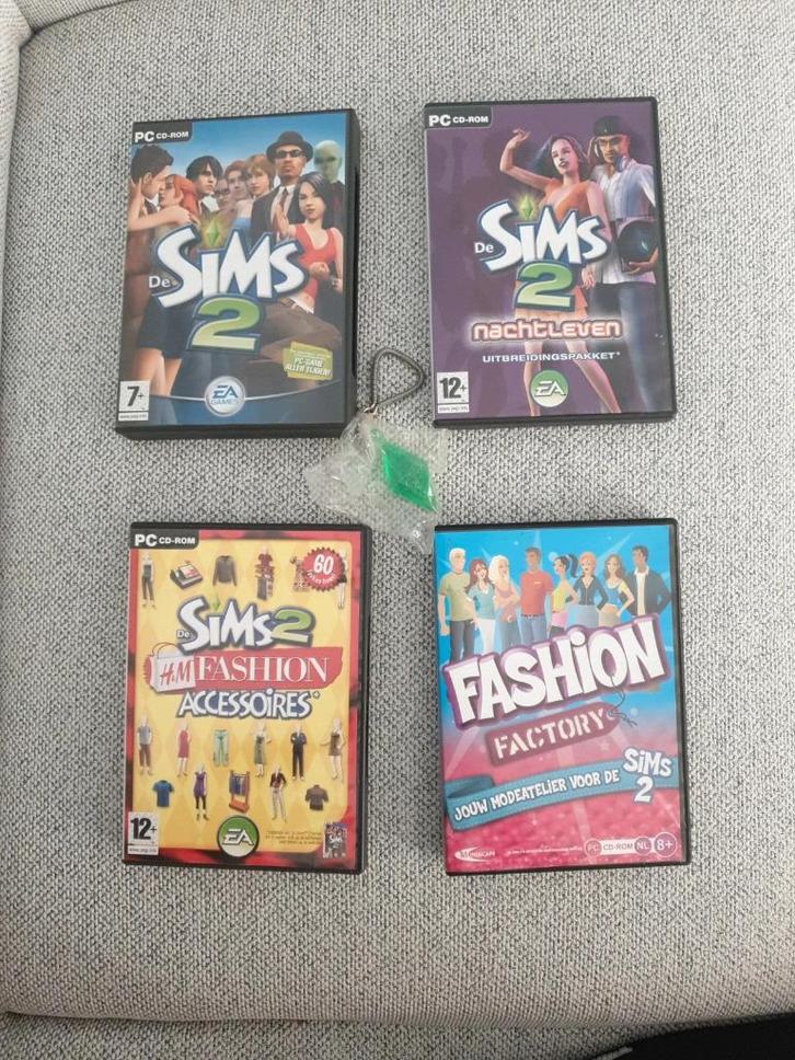 Sims 2 PC + H&M Fashion Stuff + Nachtleven + Fashion Pack, Games en Spelcomputers, Games | Pc, Zo goed als nieuw, Simulatie, 1 speler