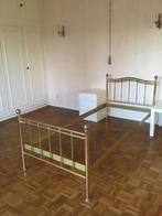 Goudkleurig koperen messing 1-persoonsbed met bijzettafeltje, Ophalen, Gebruikt, 90 cm, 200 cm