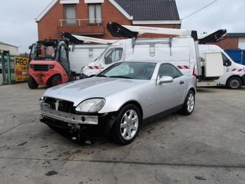 Voiture accidentée Mercedes Silk ! ! ! !, Autos, Cuir, Argent ou Gris, Achat, Entreprise