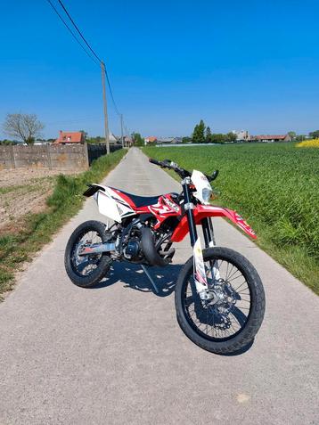 Beta RR 50 Enduro Factory, Fietsen en Brommers, Brommers | Crossbrommers, 6 versnellingen, Gebruikt, 50 cc, Ophalen