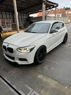 BMW M135i met schade, Auto's, Automaat, 1 Reeks, Zwart, Leder