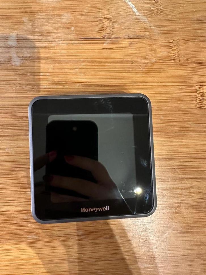 Honeywell T6 Thermostaat, Doe-het-zelf en Bouw, Thermostaten, Zo goed als nieuw, Slimme thermostaat, Ophalen of Verzenden