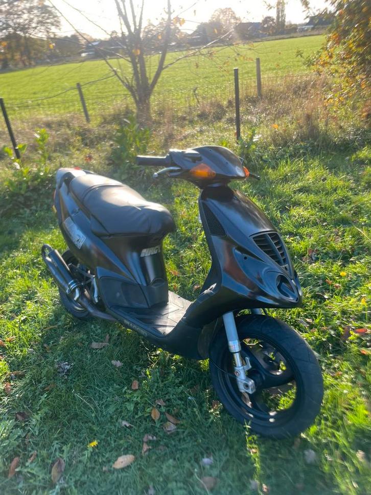 Piaggio nrg mc3 b klasse, Fietsen en Brommers, Scooters | Piaggio, NRG, Klasse B (45 km/u), Benzine, Ophalen