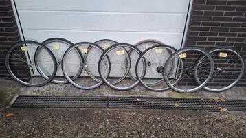 28" aparte fiets voorwiel achterwiel zijn in perfecte staat beschikbaar voor biedingen