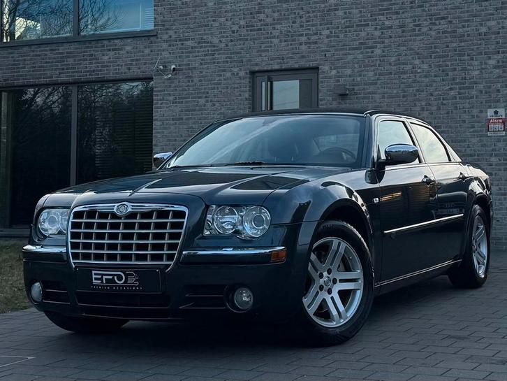 Chrysler 300C 2.7 | Essence | 2010 | 147 000 km, Autos, Chrysler, Entreprise, Achat, 300C, Airbags, Air conditionné, Alarme, Android Auto
