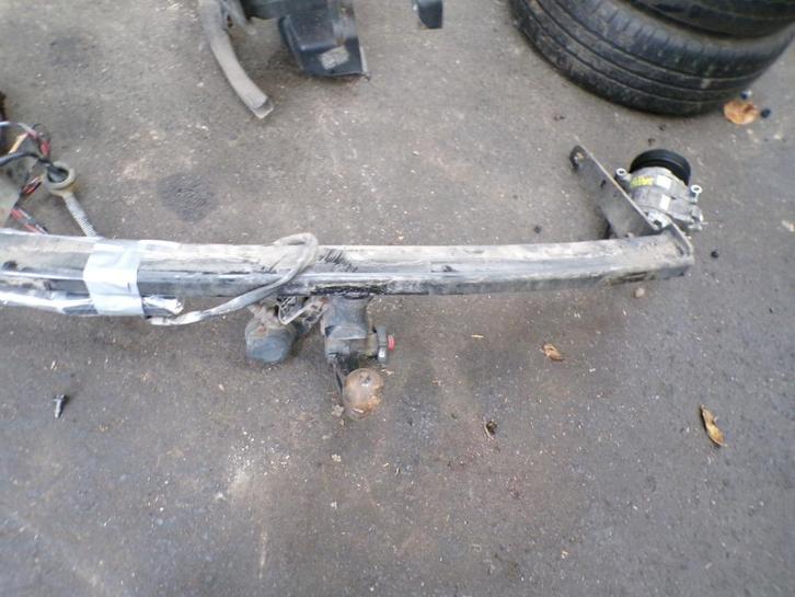 Attache remorque VW Passat 5 BK 1.4TSi 110kw 2005-2010, Autos : Pièces & Accessoires, Attelages, Utilisé, Enlèvement