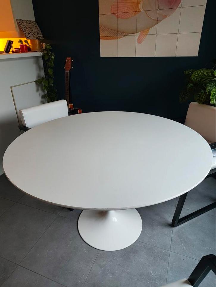 Knoll tulip tafel door Eero Saarinen, Antiek en Kunst, Antiek | Meubels | Tafels, Ophalen