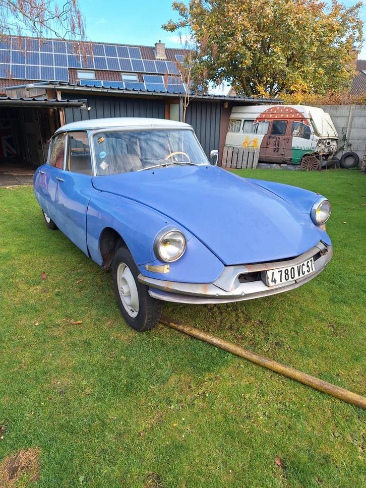 Citroen DS 19 bj 1958 oltimer kleur AC 603, Auto's, Oldtimers, Particulier, DS, Benzine, Berline, 4 deurs, Automaat, Blauw, Grijs