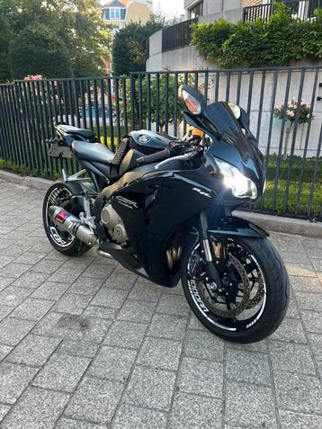 Honda CBR 1000 RR Fireblade, Particulier