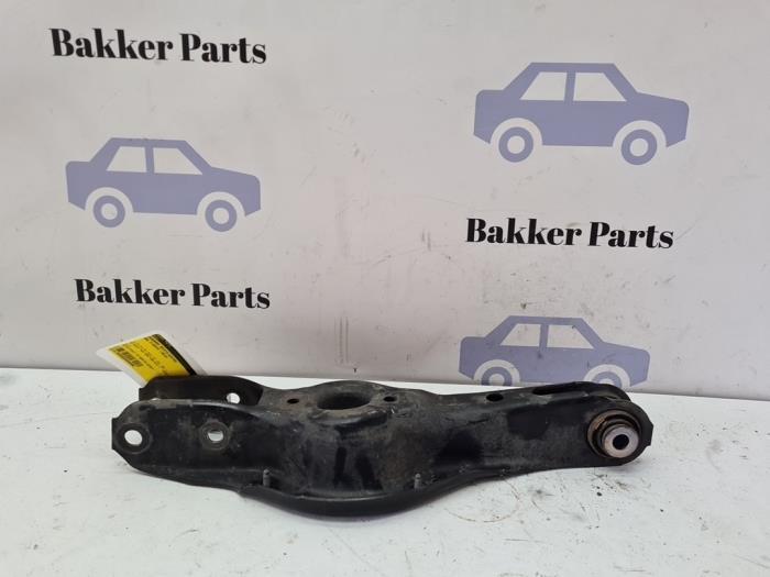 Draagarm rechts-achter van een BMW 3-Serie, Auto-onderdelen, Ophanging en Onderstel, BMW, Gebruikt, 3 maanden garantie