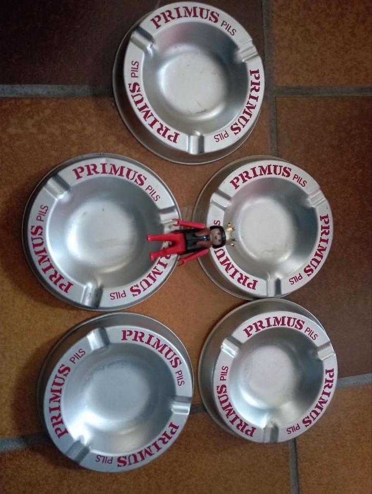 669) 5 blikken asbakken primus pils, Verzamelen, Biermerken, Zo goed als nieuw, Overige typen, Ophalen of Verzenden