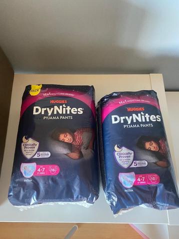 Huggies drynites luierbroekjes 17-30kg beschikbaar voor biedingen