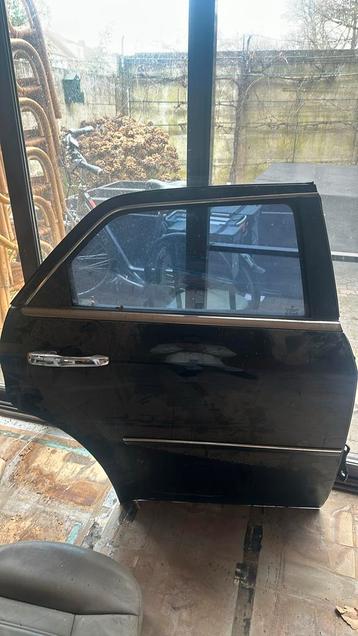 Portier rechts achter chrysler 300c 200€ beschikbaar voor biedingen