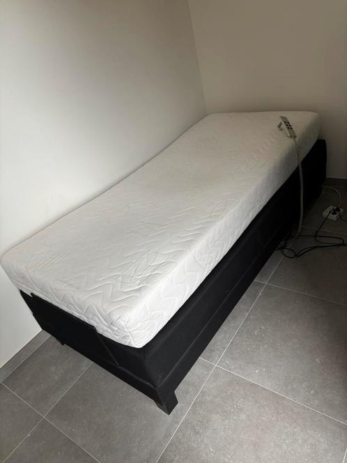Elektrisch verstelbare boxspring, Huis en Inrichting, Slaapkamer | Boxsprings, Zo goed als nieuw, 90 cm, 200 cm, Eenpersoons, Zwart